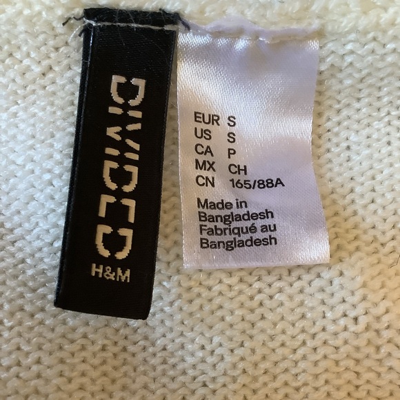 Divided by H&M White sweater!✨ - Picture 2 of 3